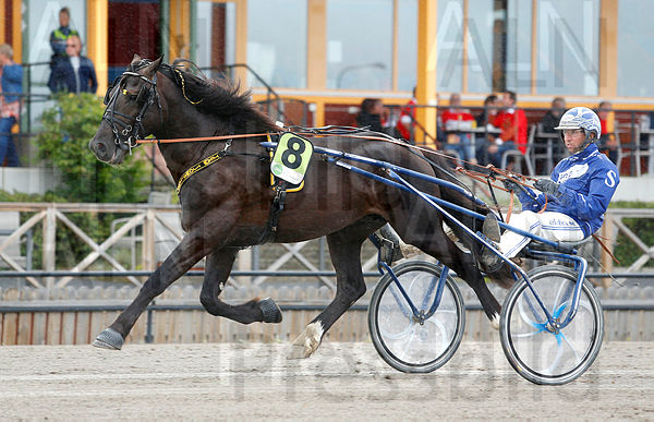 Smedheim Braut heat 1 (2).t61b0fafc.m600.w.4salnwmark2.png.xJv5S6zD_.jpg