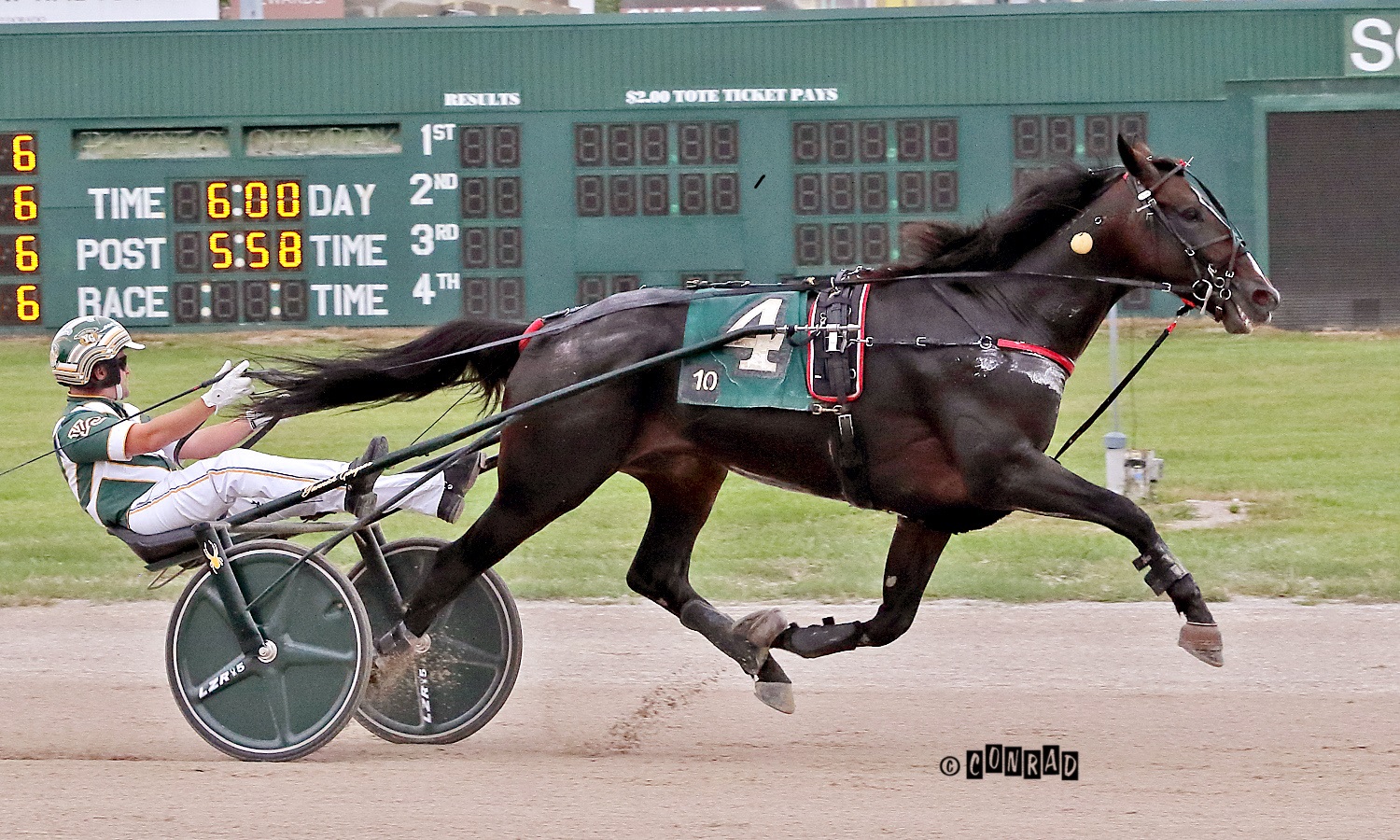 9-10-22-cuatro-de-julio-and-driver-Yannick-Gingras-Conrad-Photo.jpg