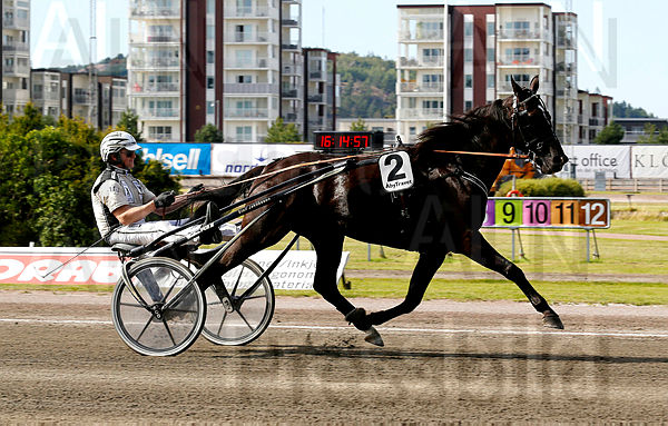Charlock Wiking heat 1.t5f33f46c.m600.w.4salnwmark2.png.xXGExNyC3.jpg