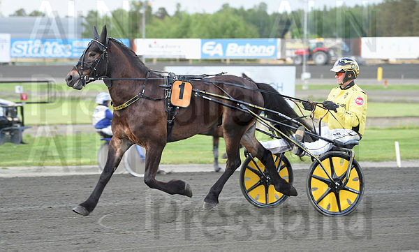 Brageson heat.t62a4335f.m600.w.4salnwmark2.png.xzUgzR8f8 (1).jpg