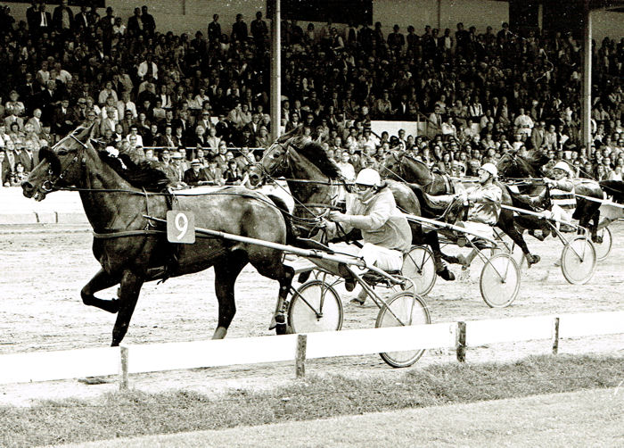 Locomotief 24-8-1975.jpg