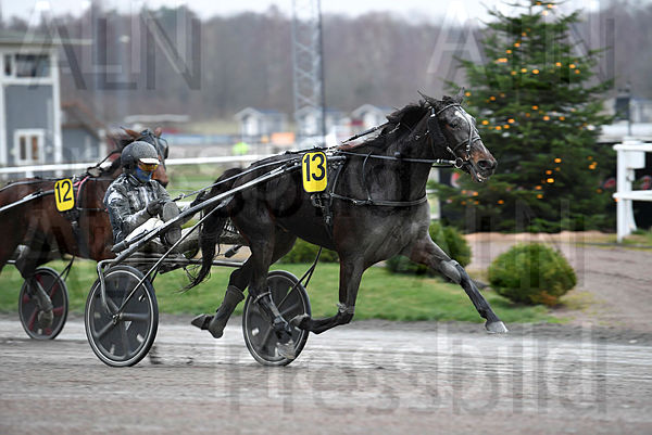 Marjan Black mål 788 (3).t63a53f96.m600.w.4salnwmark2.png.x7OQFfMa8.jpg