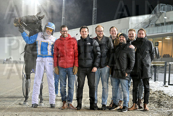 Feline Burgerheide pris.t640a48ed.m600.w.4salnwmark2.png.xh-jjFrwn (1).jpg