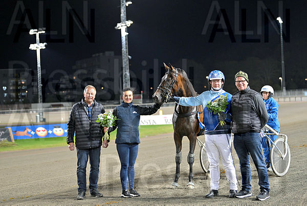 Polemaetus pris.t633e6e12.m600.w.4salnwmark2.png.xGx3WQwnG (1).jpg