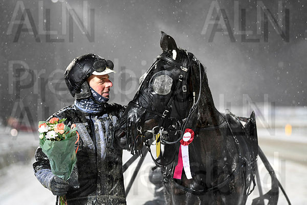 Ulla Rols pris 848.t63d9f3ea.m600.w.4salnwmark2.png.xN94JCN63 (2).jpg