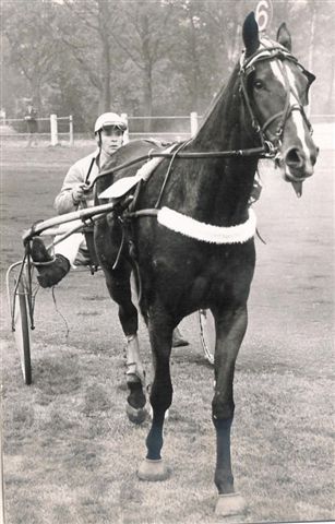 Oiga H 26-10-1975.jpg