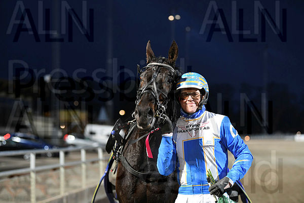 Feline Burgerheide pris 85 .t6448a572.m600.w.4salnwmark2.png.xKuANxQh5.jpg