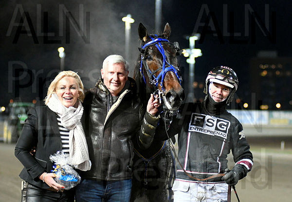 KING OF GREENWOOD pris.t61d76829.m600.w.4salnwmark2.png.xctrkKaDR.jpg