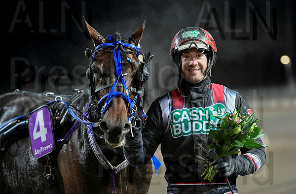 Jank Summerland pris.t63b73593.m600.w.4salnwmark2.png.xpGor1Mhh.jpg