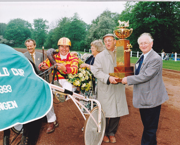 Digitalis Gold Cup 93 h.jpg
