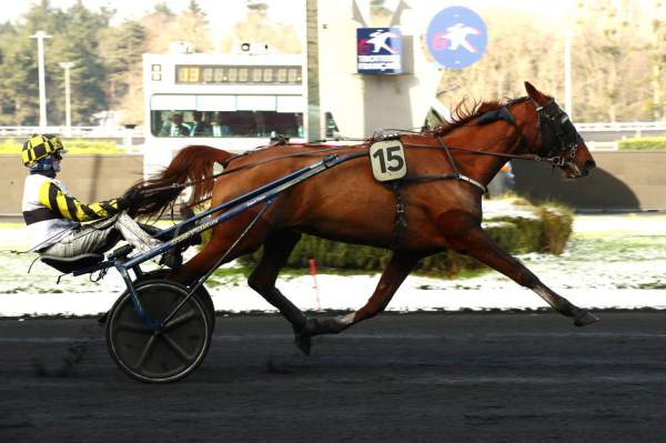 MD_00244128-061-scoopdyga_EDITEUR_LA_RAVELLE.jpg
