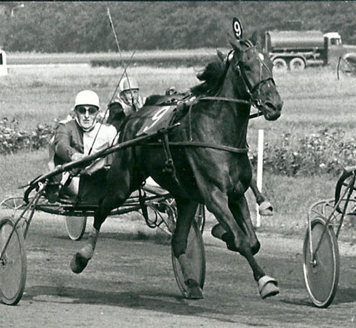 Karel Duke 10-8-1975.jpg