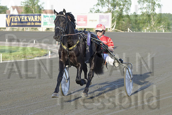 Grisle Odin G.L. heat1.t5f2916ee.m600.w.4salnwmark2.png.xGd_z1zdd.jpg