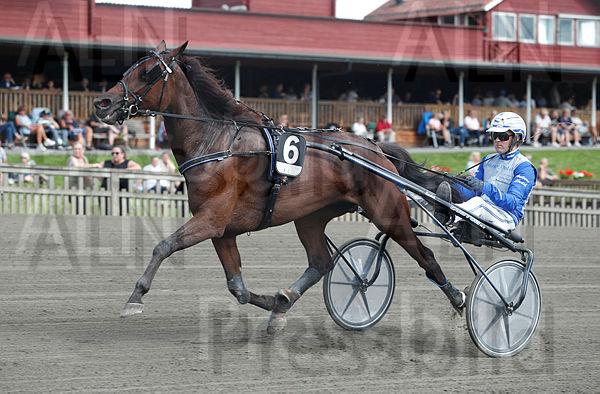 Ballerina Girl heat 1.t66c1b526.m600.w.4salnwmark2.png.xwc4OKSjX.jpg