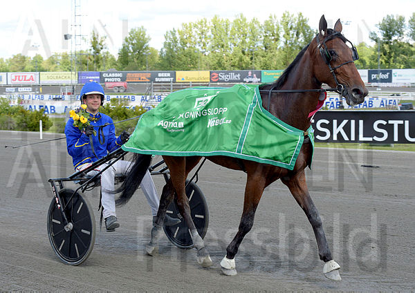 Oriana Boko def.t666ecccb.m600.w.4salnwmark2.png.xmqDGQMtK (1).jpg