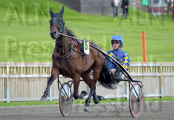 Bourbonista heat.t66bf66b1.m600.w.4salnwmark2.png.xsJfdPW39.jpg