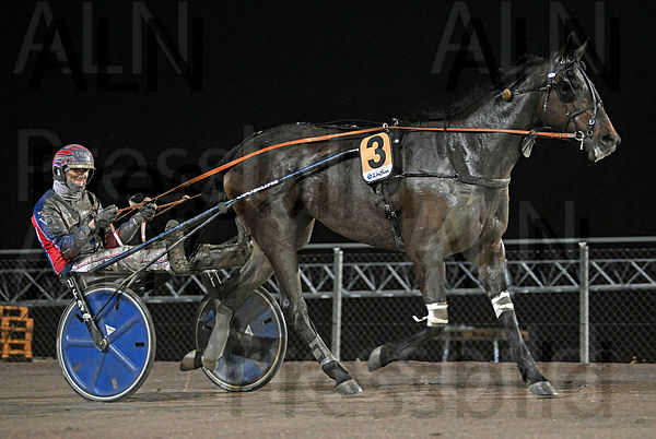 Lotte Greenwood def DSC_922.t661d2b0a.m600.w.4salnwmark2.png.xYOdCoILe (3).jpg