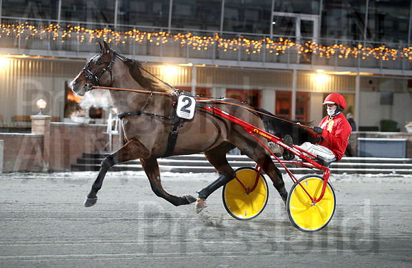 Janks Morton heat 1.t67bb6c12.m600.w.4salnwmark2.png.x_a2S33po.jpg