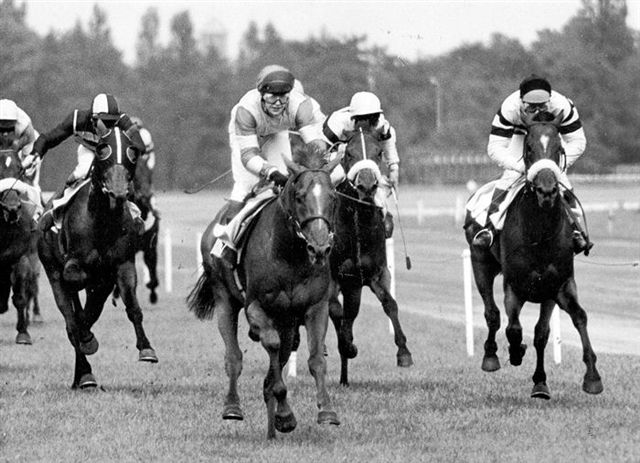 Notre Plaisir Derby 1980a (1).jpg