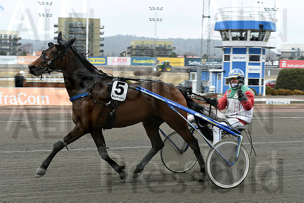 Iyan Stardust def.t6055eace.m600.w.4salnwmark2.png.xITF5DG85.jpg