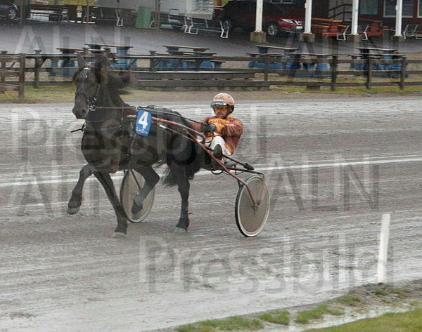 Närje heat.t5f9e8c2c.m600.w.4salnwmark2.png.xe-lT0zGg (1).jpg