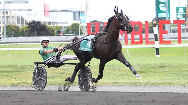 8-7-21-Captain-Corey-winning-the-Hambletonian.jpg