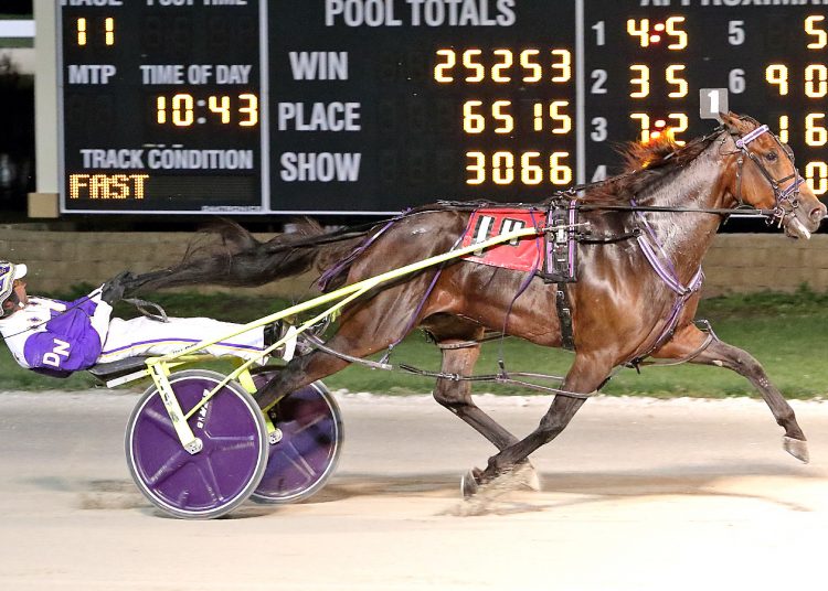 ocean-rock-pacing-derby-finish-1-750x536.jpg