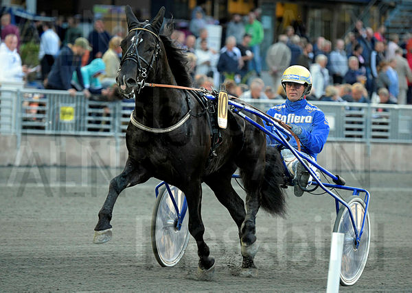 Brenne Banker heat.t5d652b75.m600.w.4salnwmark2.png.xMSepWVk6.jpg