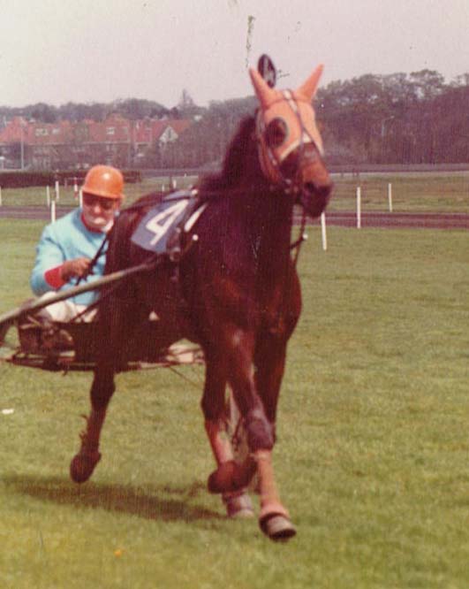 Lolo Buitenzorg 13-5-71 ere.jpg