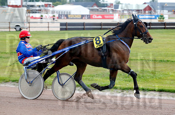 Sören Palema heat 2.t616063f9.m600.w.4salnwmark2.png.xX_dV_aSb.jpg